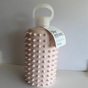 Bkr Big 1L 32 oz Spiked Glass Water Bottle Blush Pink Silicone Sleeve NWT
